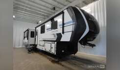 2026 Keystone AVALANCHE 379MB RV
