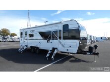 2026 Winnebago Thrive 25RLS Review image