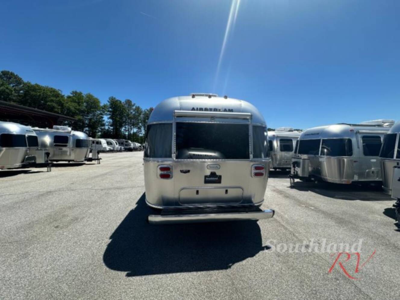 A photo of this 2026 Airstream Globetrotter 30RB Queen
