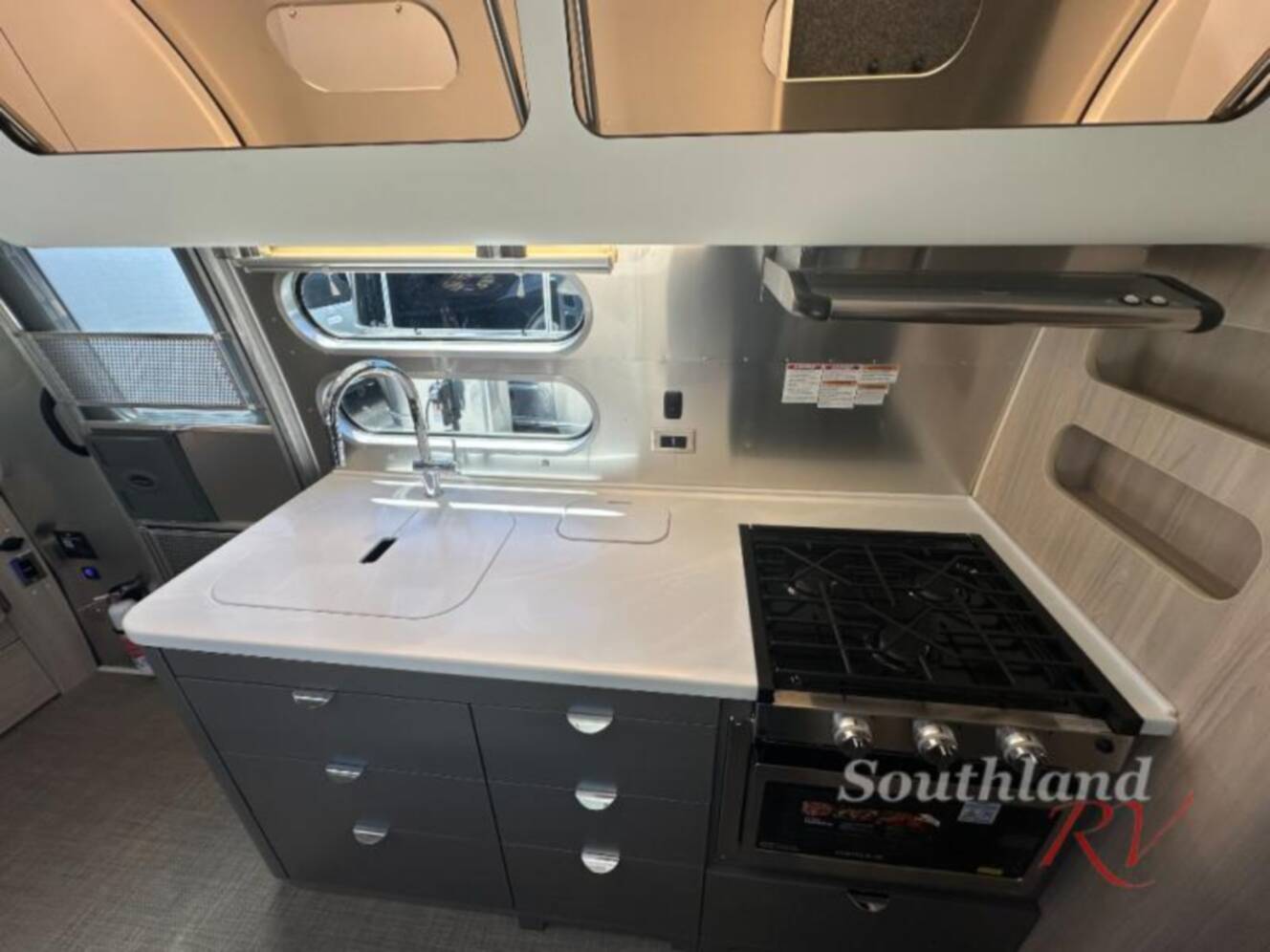 A photo of this 2026 Airstream Globetrotter 30RB Queen