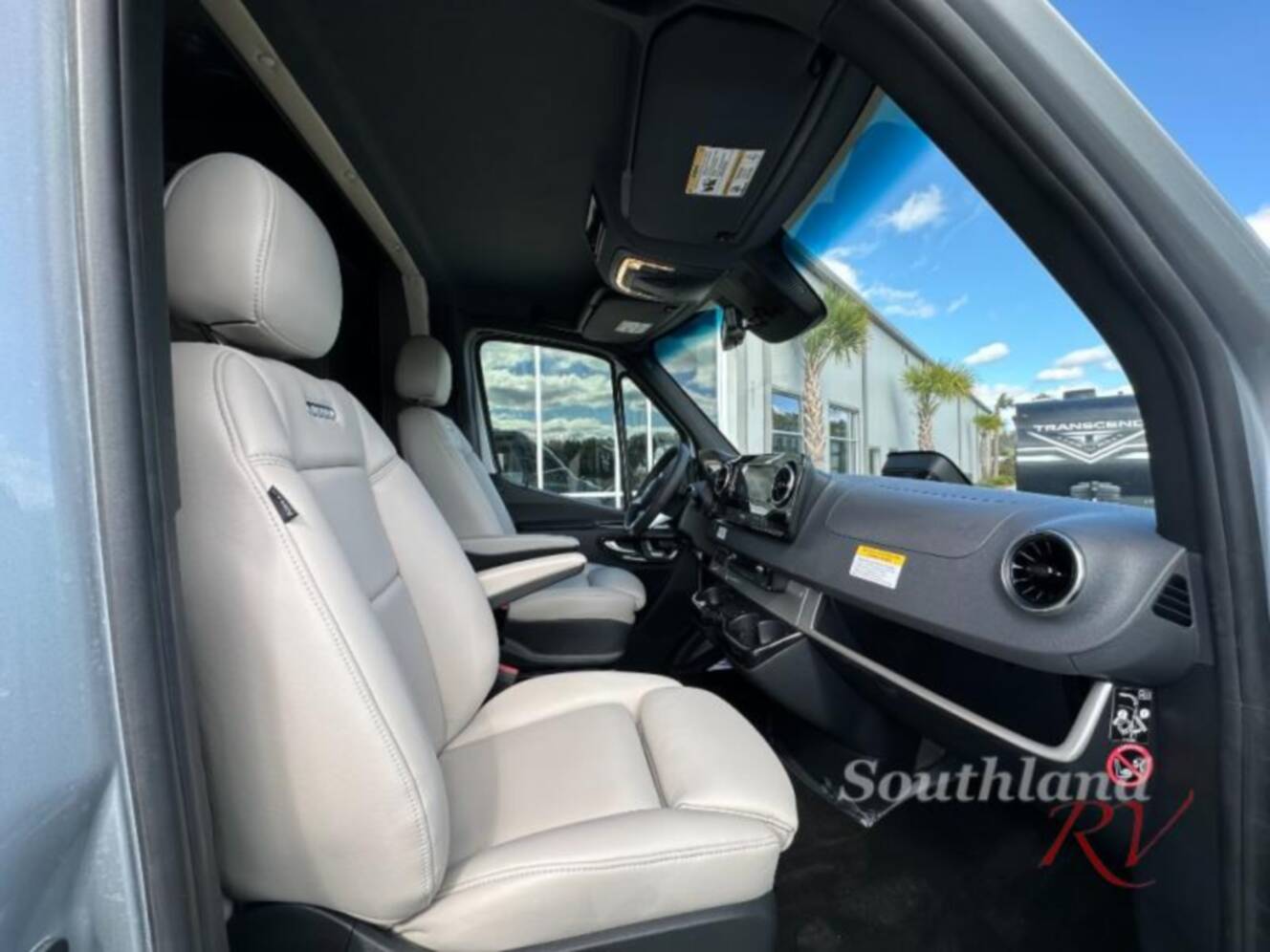 A photo of this 2026 Airstream Atlas Murphy Suite