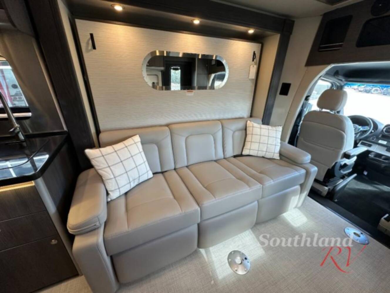 A photo of this 2026 Airstream Atlas Murphy Suite