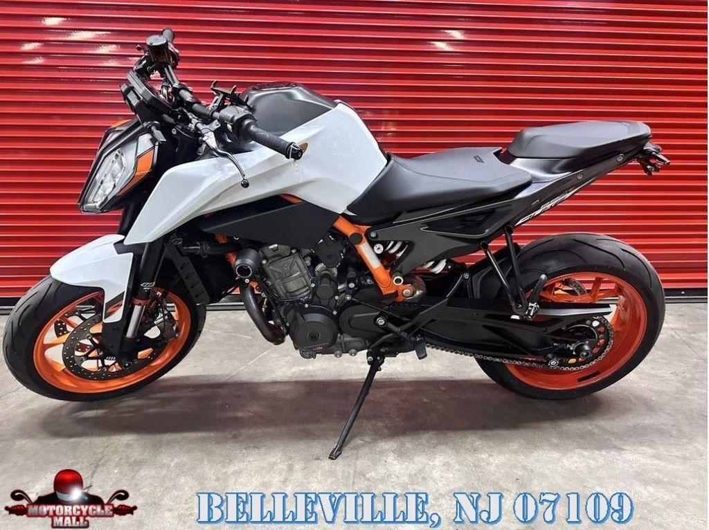 2020 KTM 890 Duke R DUKE R in Belleville, NJ