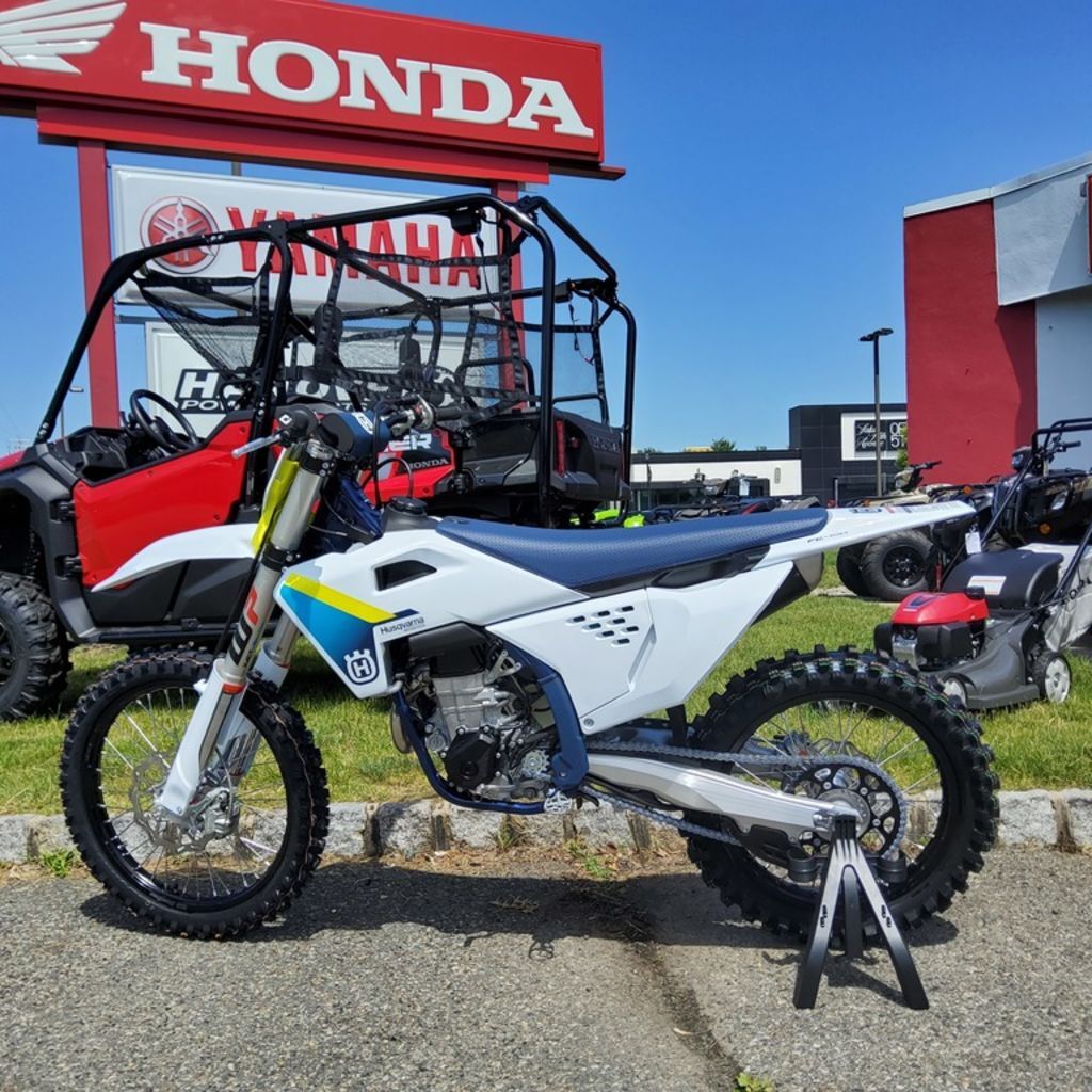 2025 Husqvarna® FC 450 450 in East Hanover, NJ