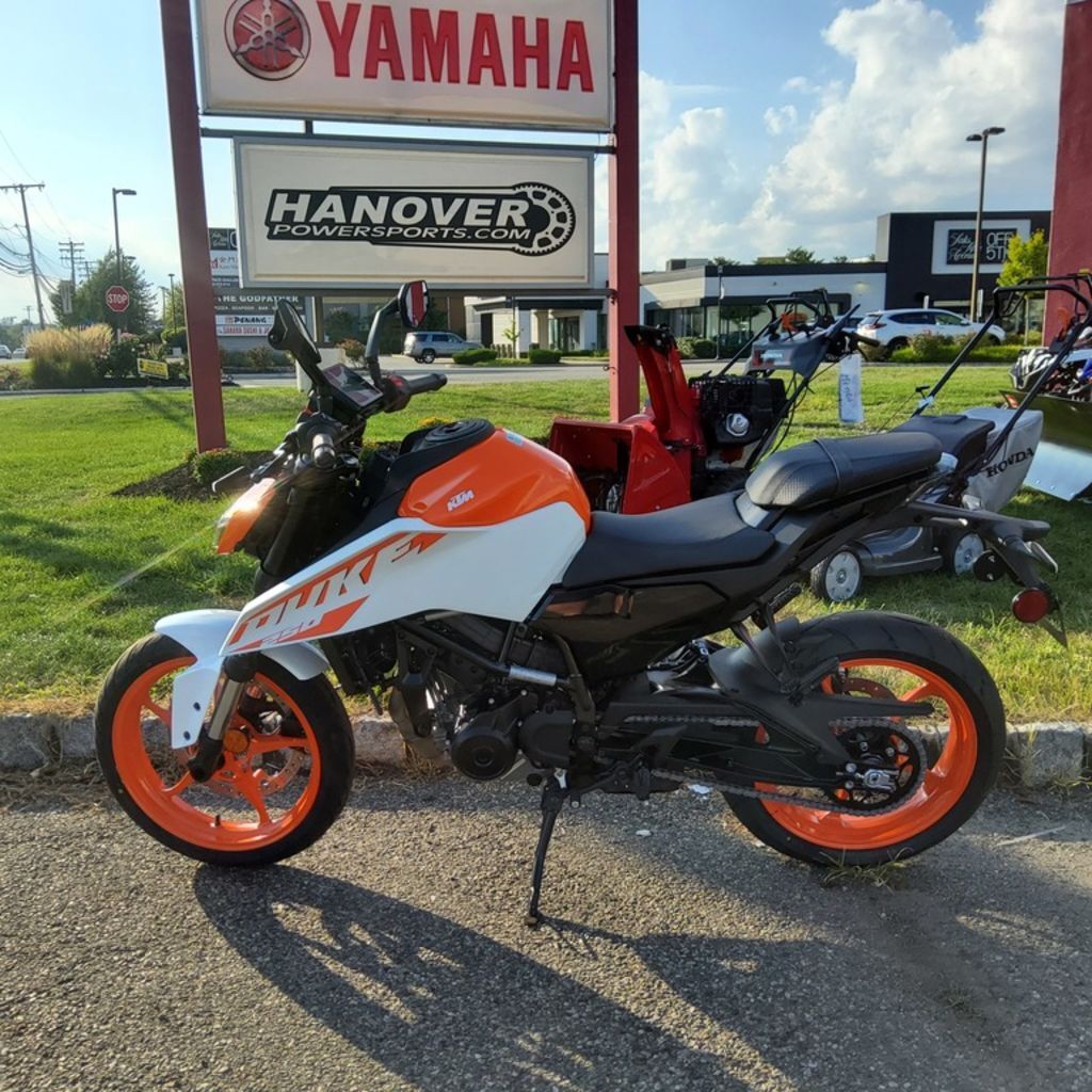 2024 KTM 250 Duke 250 in East Hanover, NJ