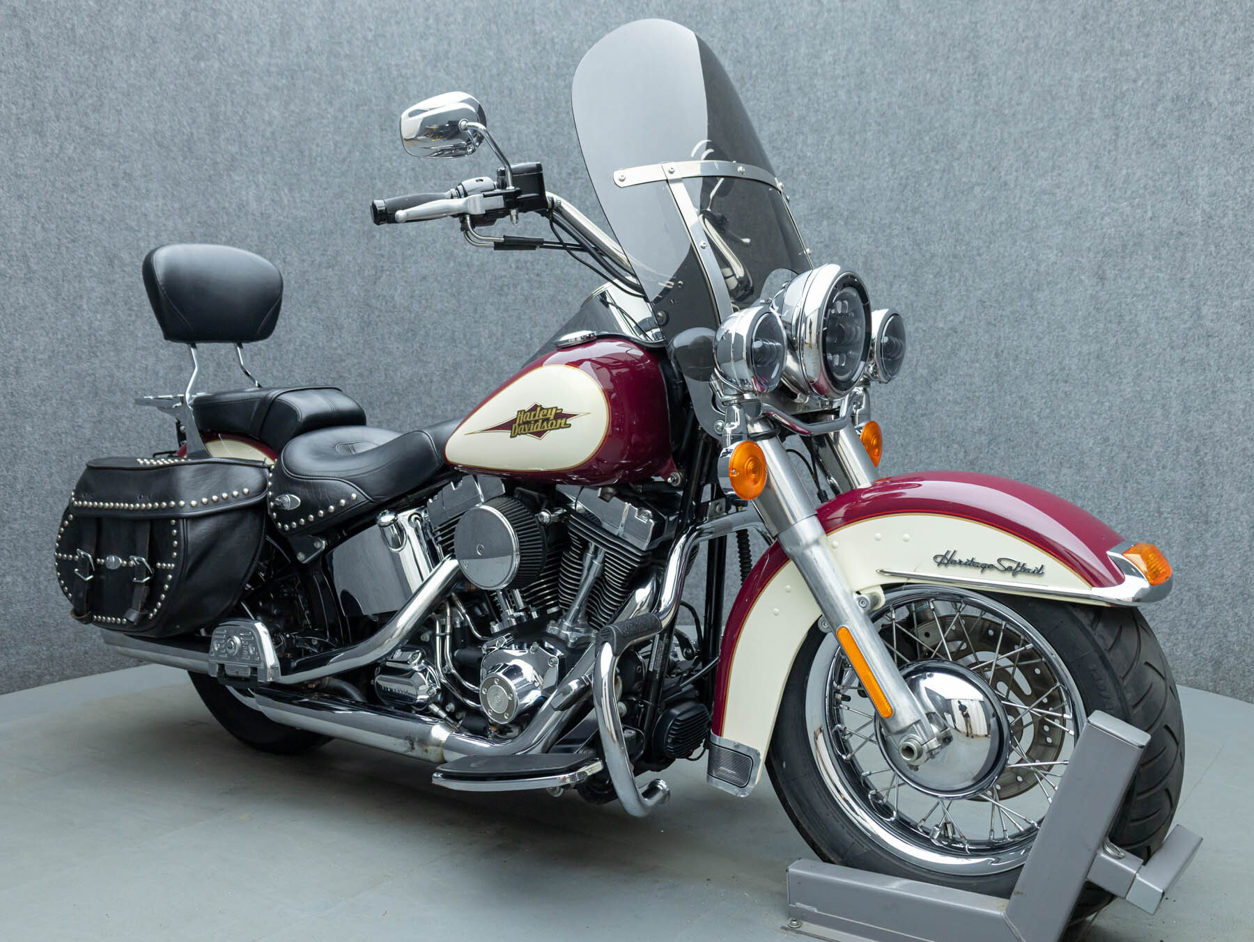 2007 Harley Davidson FLSTC HERITAGE SOFTAIL CLASSIC CLASSIC in Pembroke, NH
