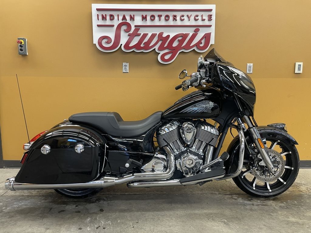 2017 Indian Motorcycle® Chieftain® Limited Thunder Black LIMITED in Sturgis, SD