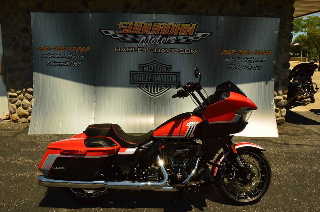2024 Harley-Davidson® FLTRXSE - CVO Road Glide® CVO CUSTOM in Thiensville, WI