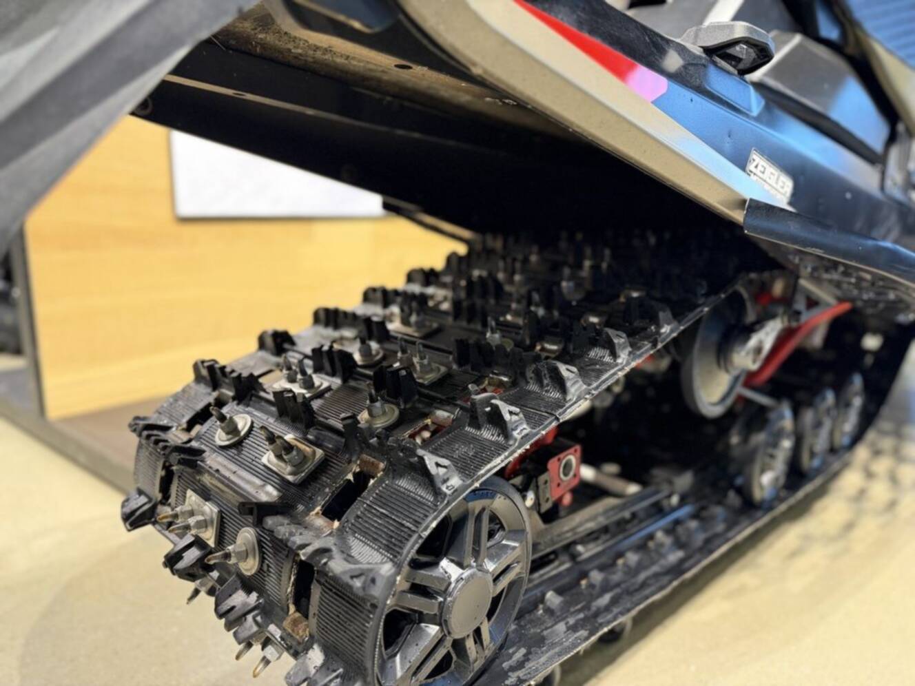 A photo of this 2022 Ski-Doo Mach Z Rotax® 900 ACE Turbo R 2-ply RipSaw II 1.