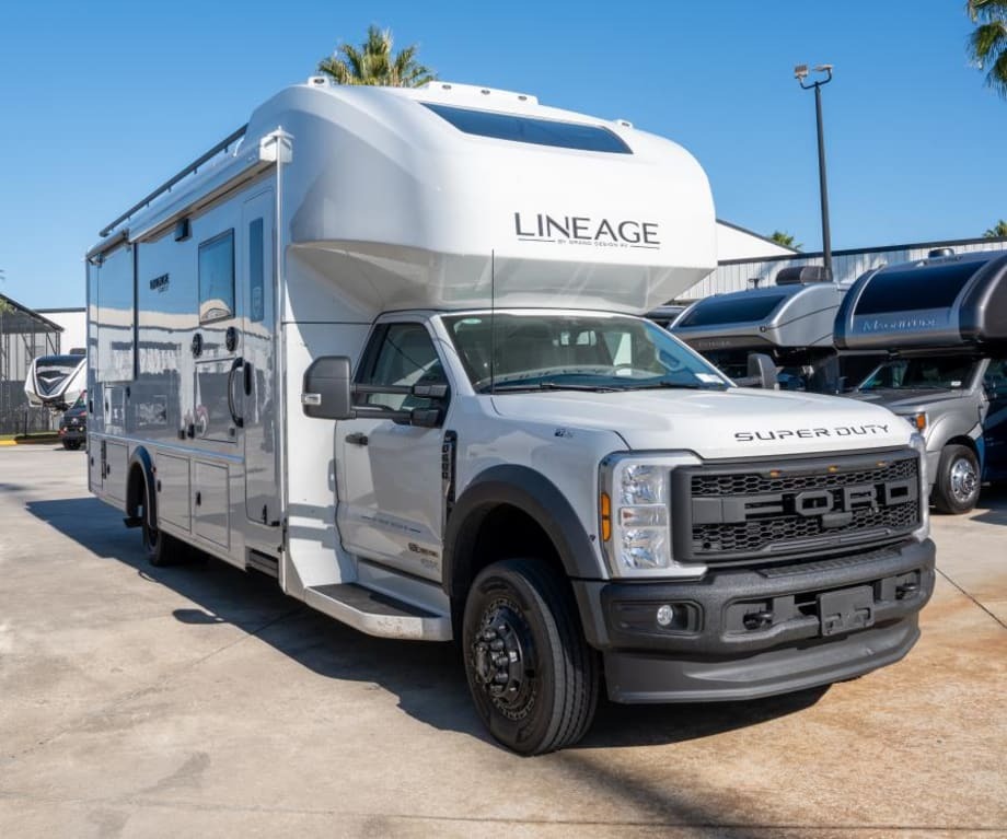 2026 Grand Design LINEAGE SERIES F 31ZW-FBP in sanford FL