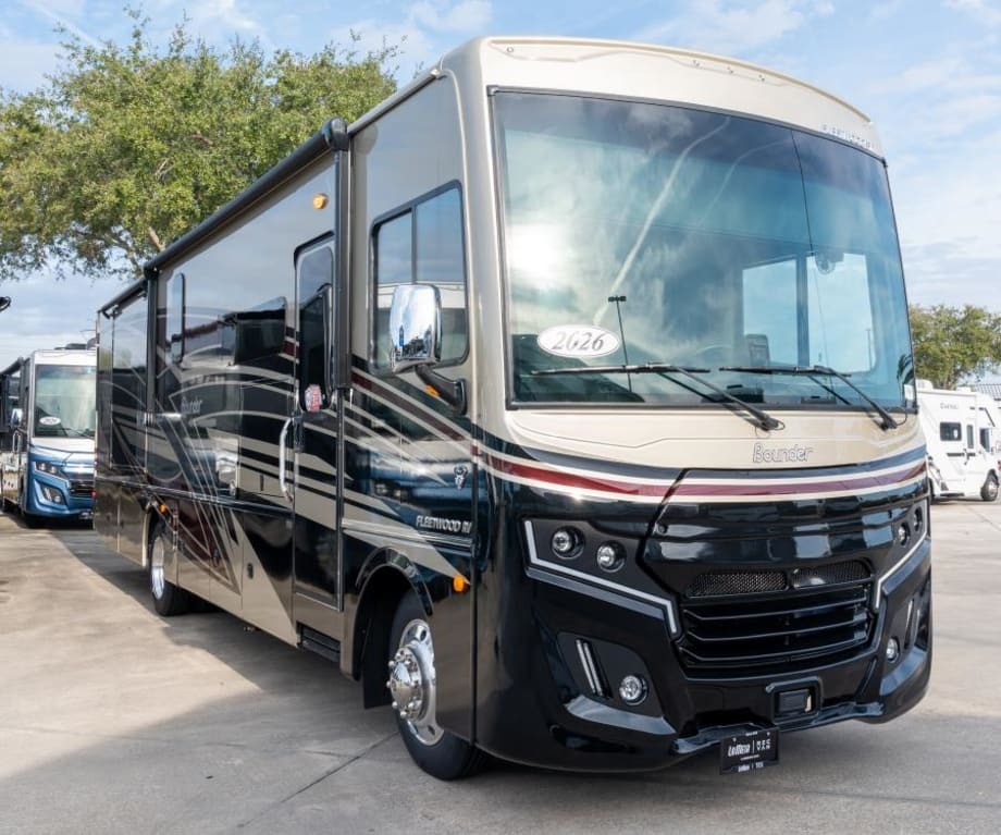 2026 Fleetwood BOUNDER 35K RV