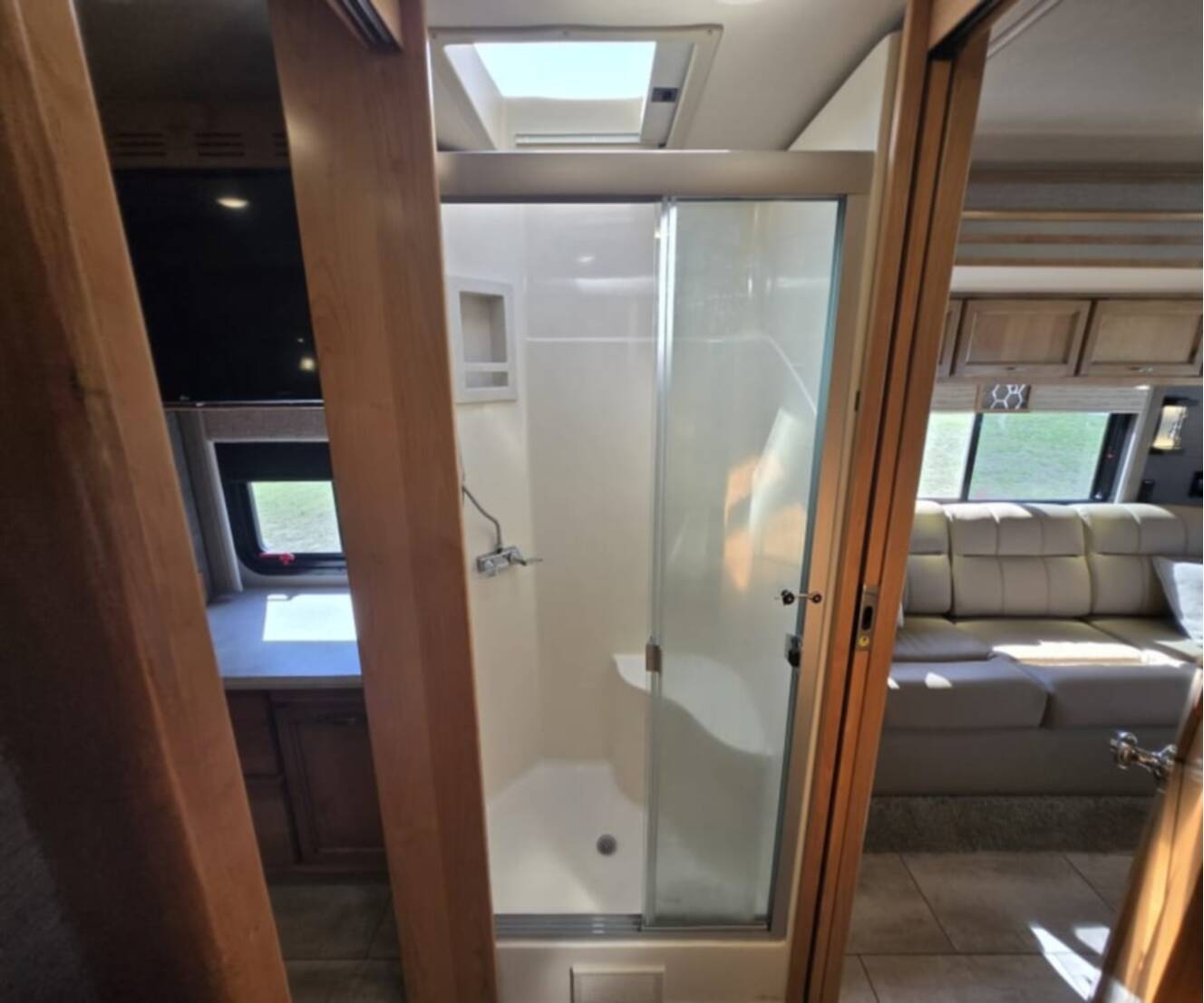 A photo of this 2021 Tiffin OPEN ROAD 32SA