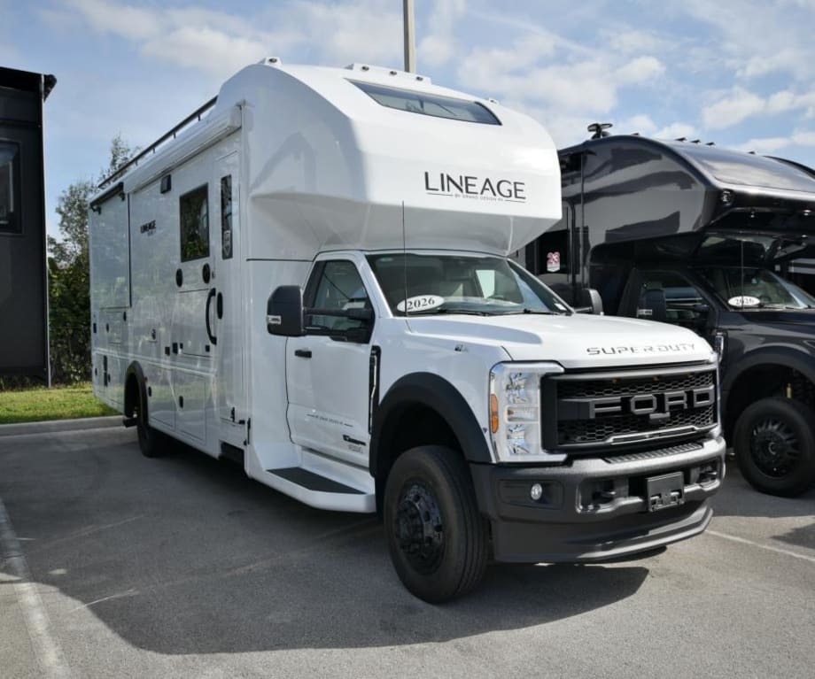 2026 Grand Design LINEAGE SERIES F 31ZW-FBP in fort myers FL