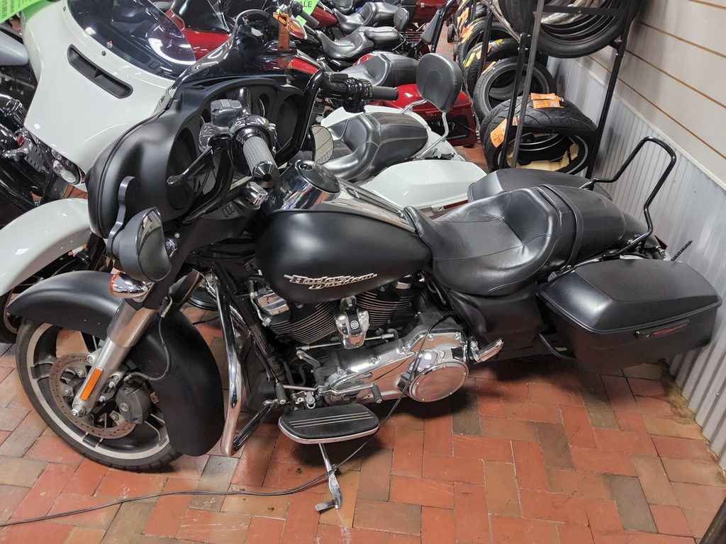 2017 Harley-Davidson® FLHXS - Street Glide® Special SPECIAL in Charlotte, NC