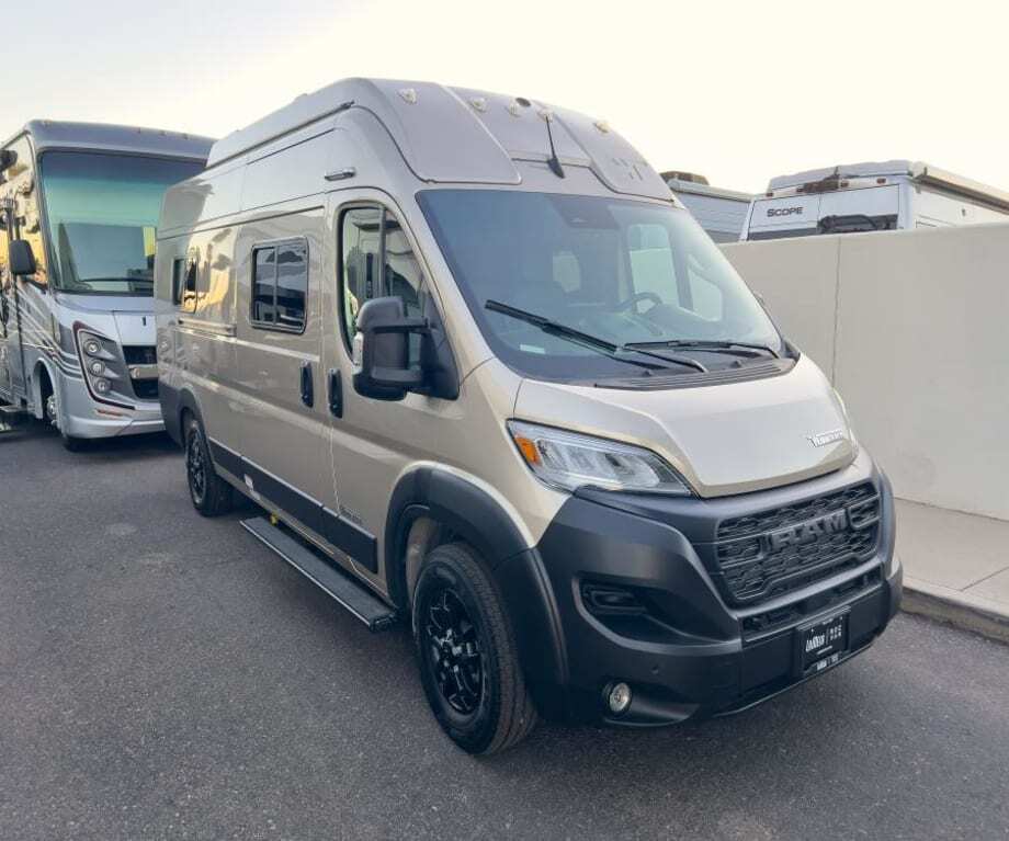 2026 Winnebago SOLIS BUT59PX in san diego CA