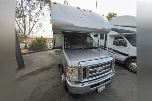 2024 Winnebago MINNIE WINNIE 31K in san diego CA