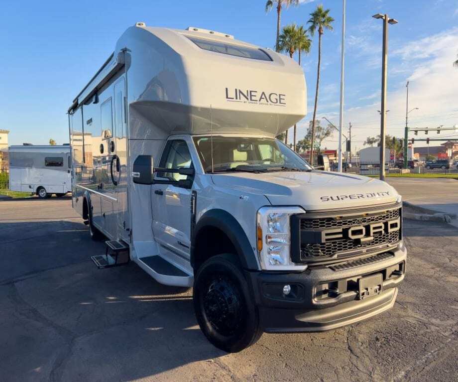 2026 Grand Design LINEAGE SERIES F 31ZW-FBP in san diego CA