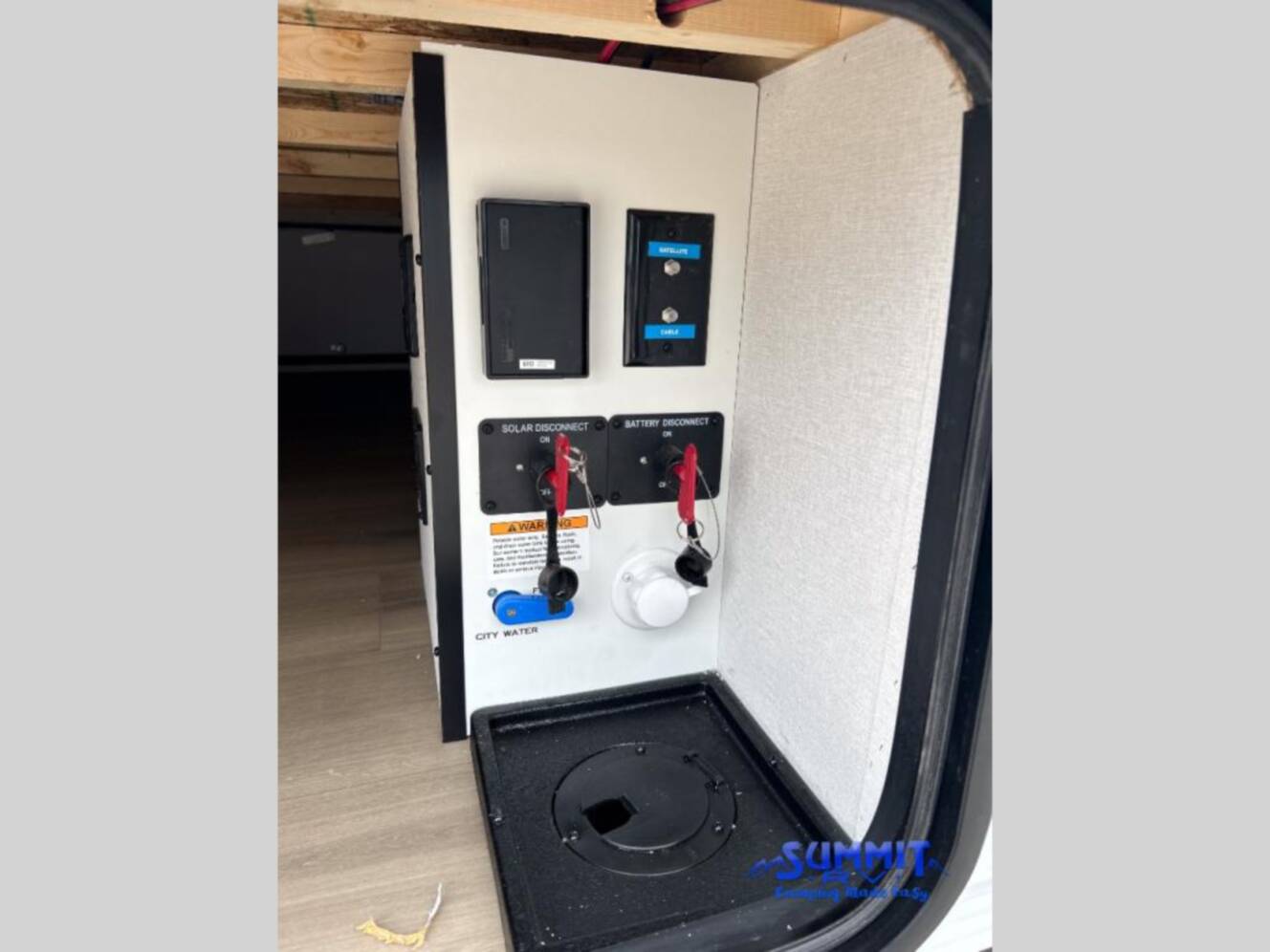 A photo of this 2027 Grand Design Momentum MAV 27MAV