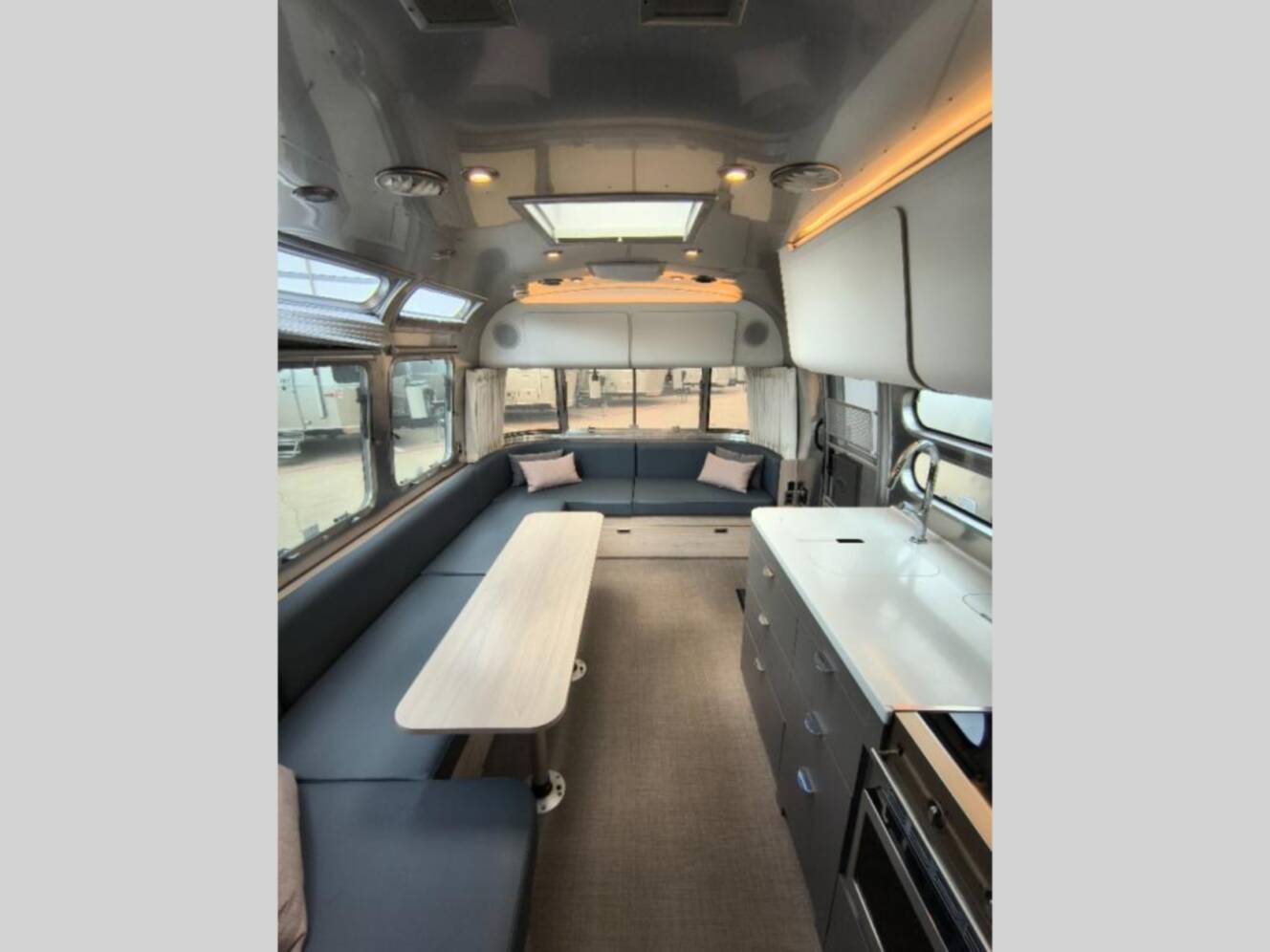 A photo of this 2021 Airstream Globetrotter 30RB Twin