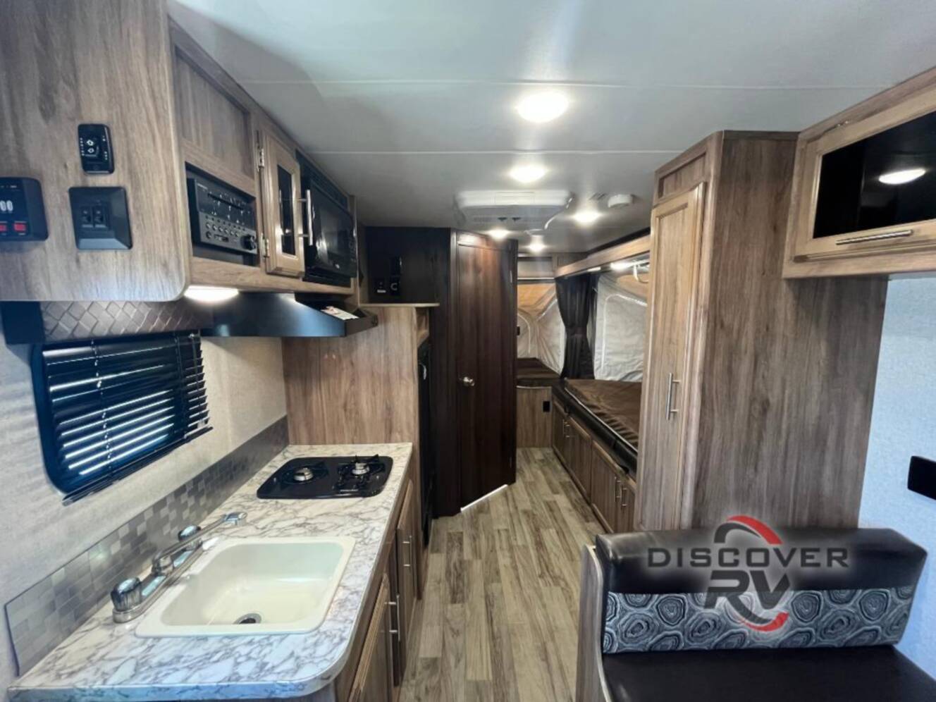 A photo of this 2018 Jayco Jay Feather 7 17XFD