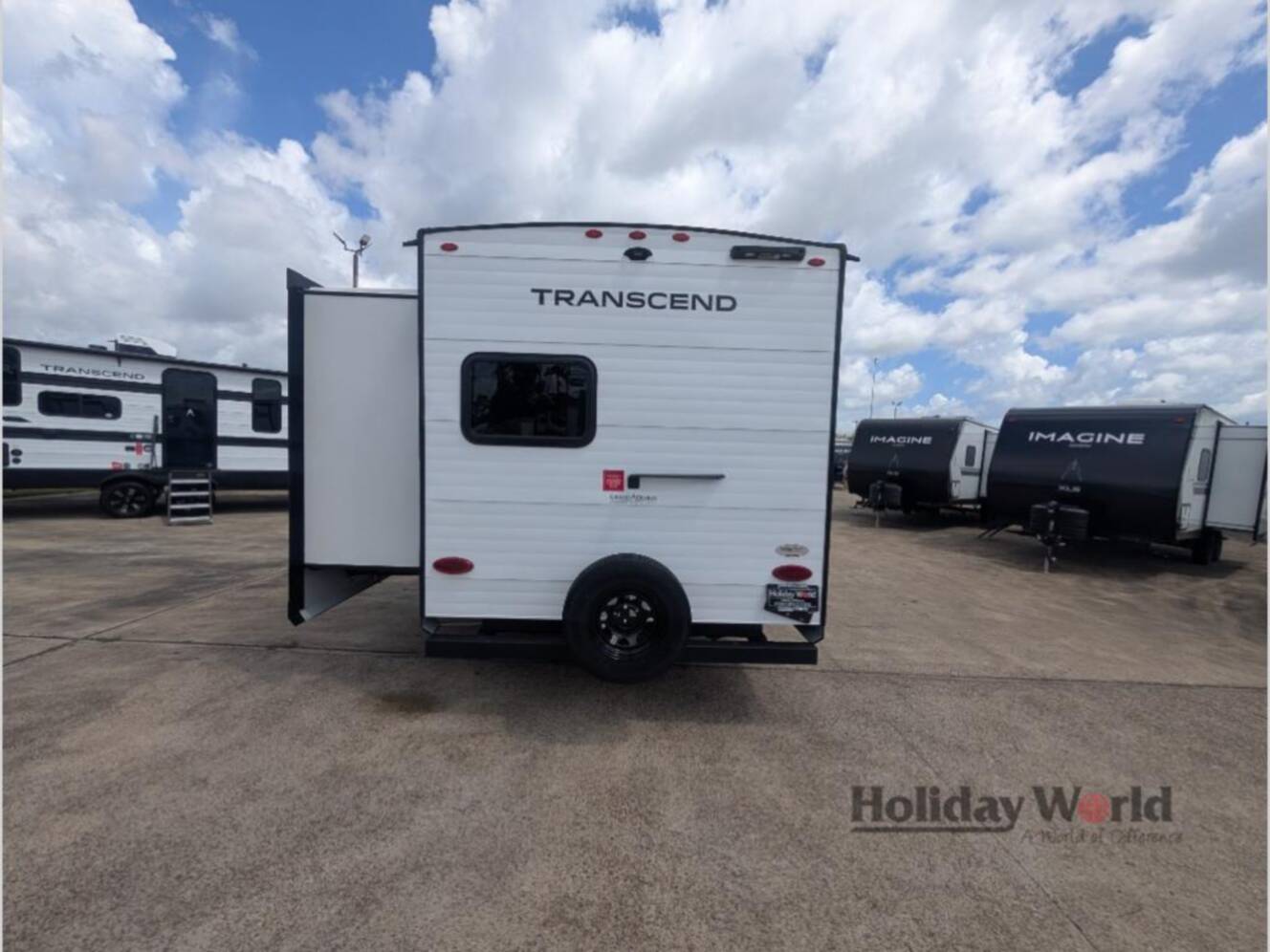 A photo of this 2027 Grand Design Transcend 325BHT