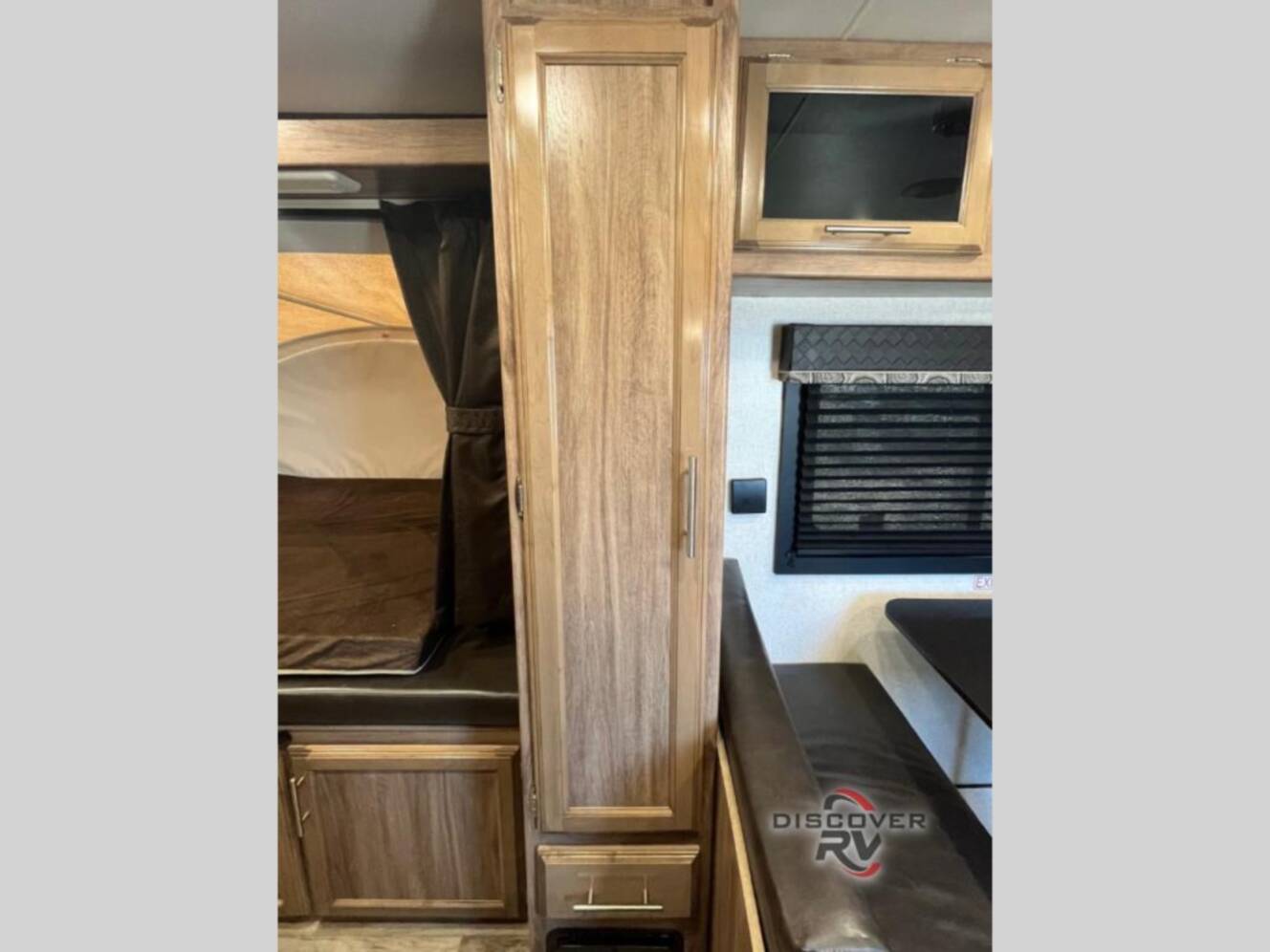 A photo of this 2018 Jayco Jay Feather 7 17XFD