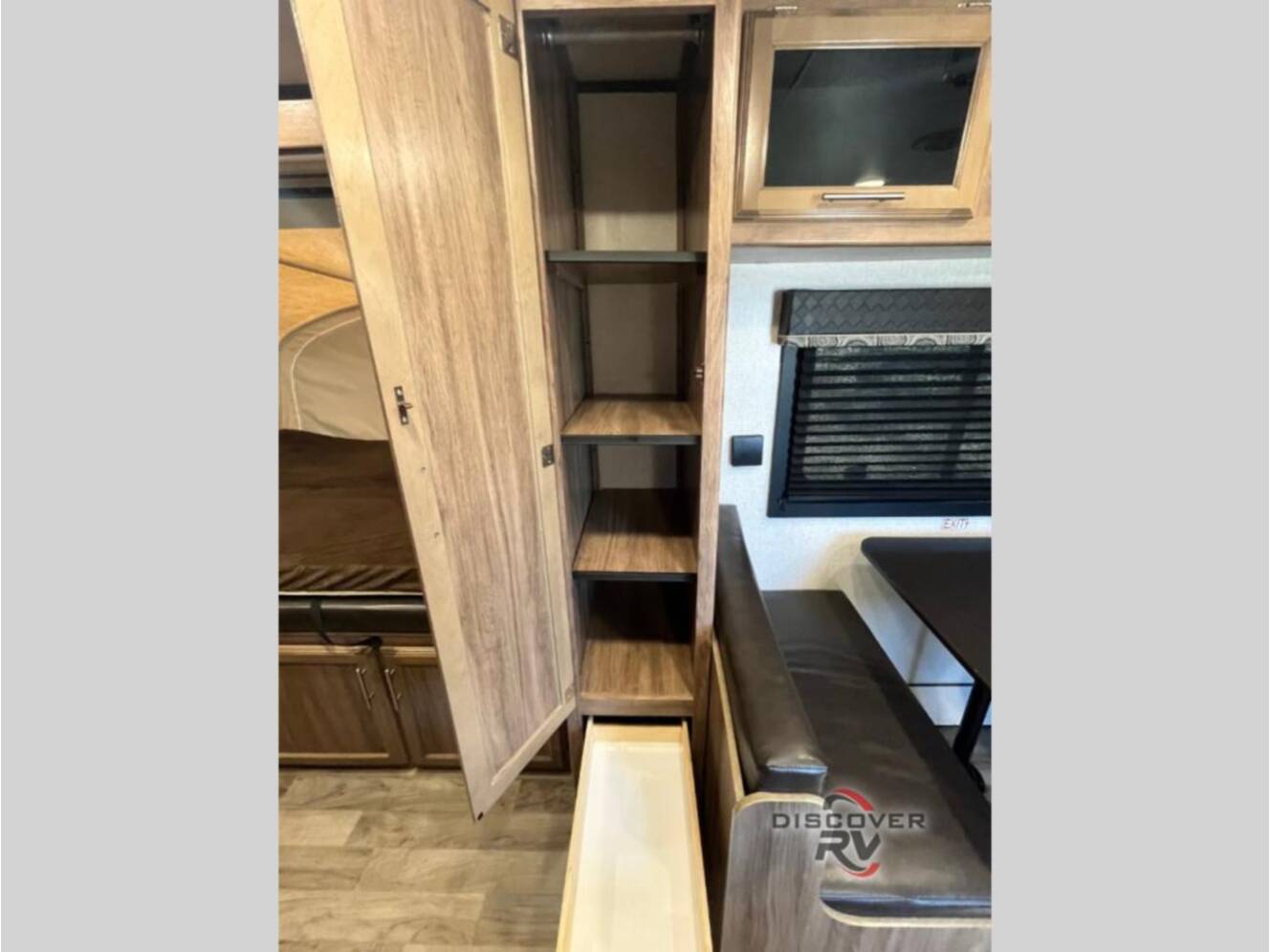 A photo of this 2018 Jayco Jay Feather 7 17XFD