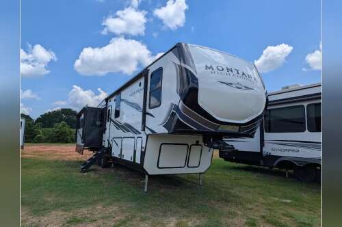2021 Keystone Rv Montana High Country 385BR in cleveland GA
