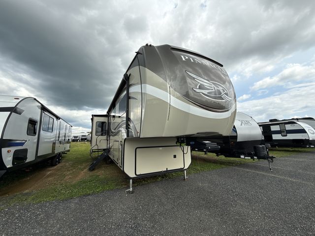 2018 Jayco Pinnacle 36KPTS in wind gap PA