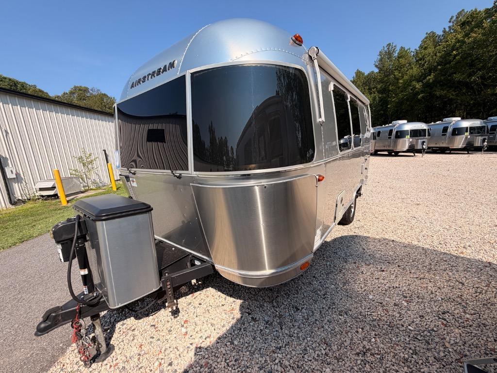 View more photos of this listing