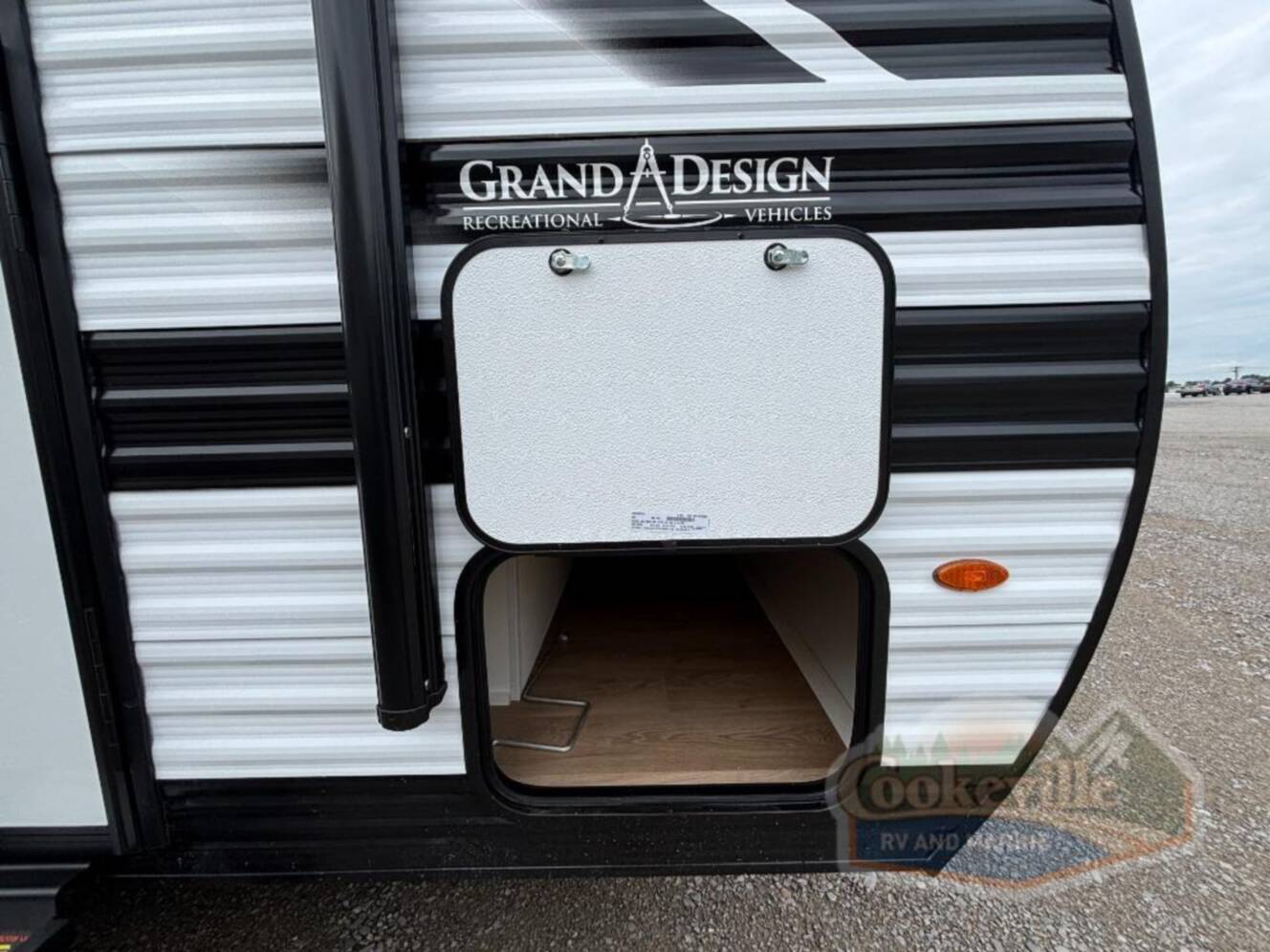 A photo of this 2027 Grand Design Transcend Lite 121RBL