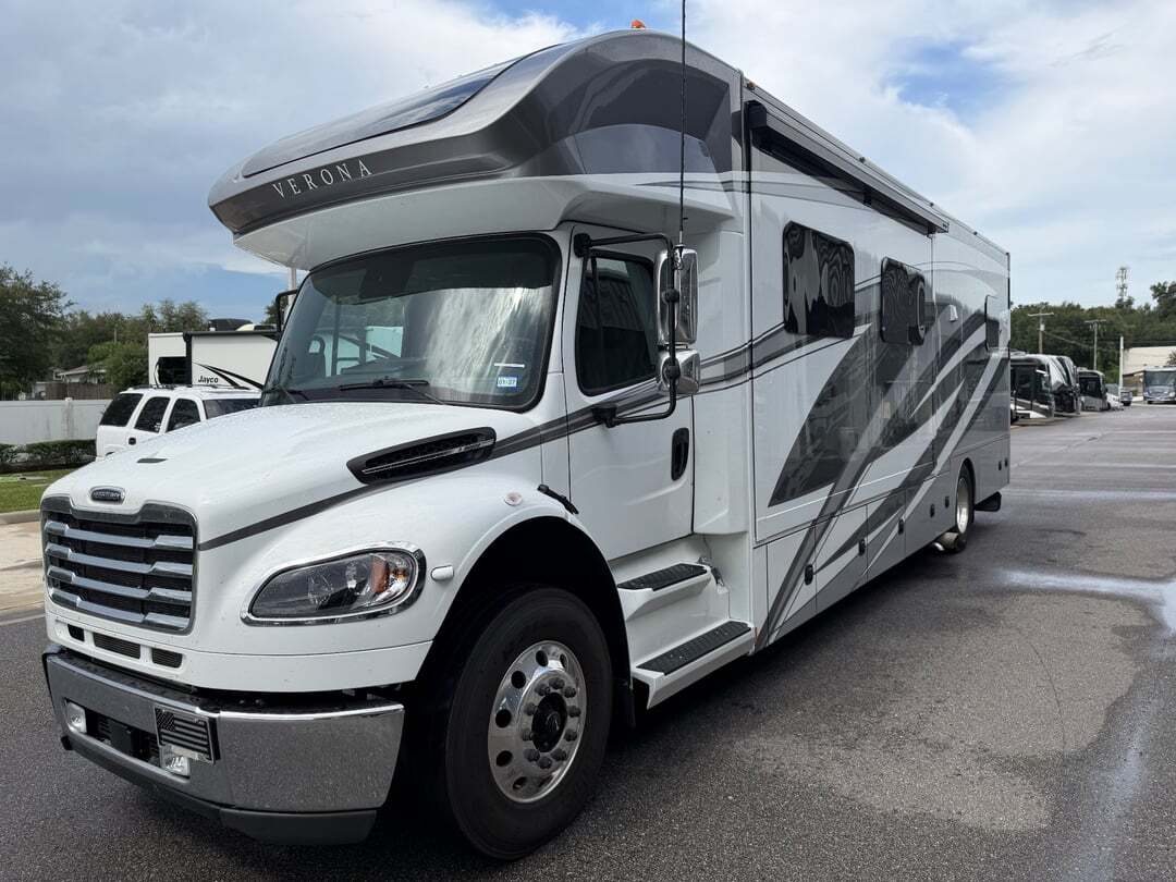 2024 Renegade Rv Verona 36VSB in seffner FL