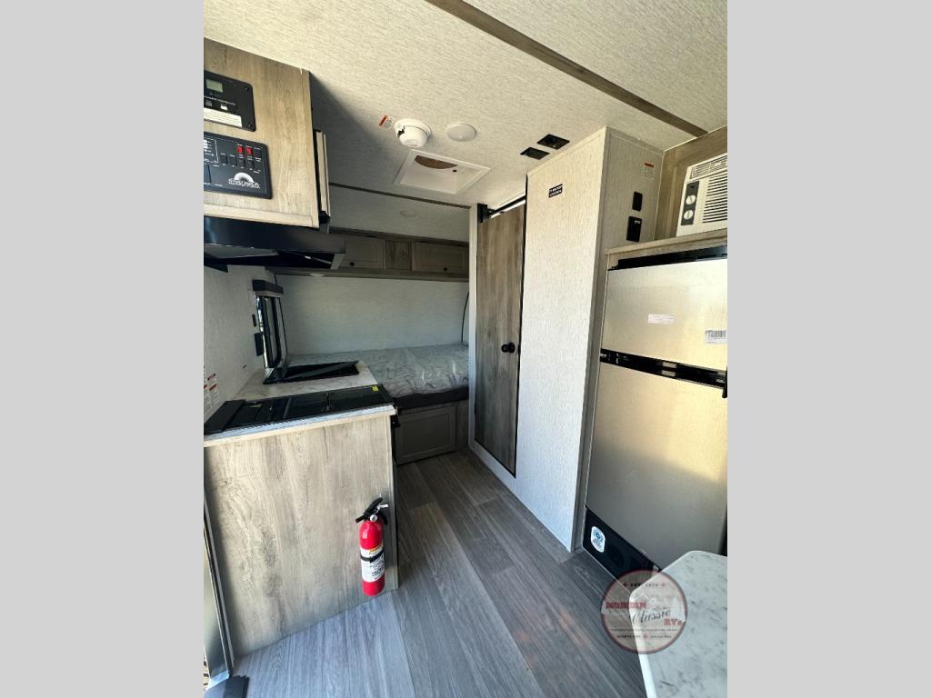 2027 Sunset Park Rv Sunray 149 RV