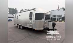 2022 Airstream Flying Cloud 25FB Twin RV