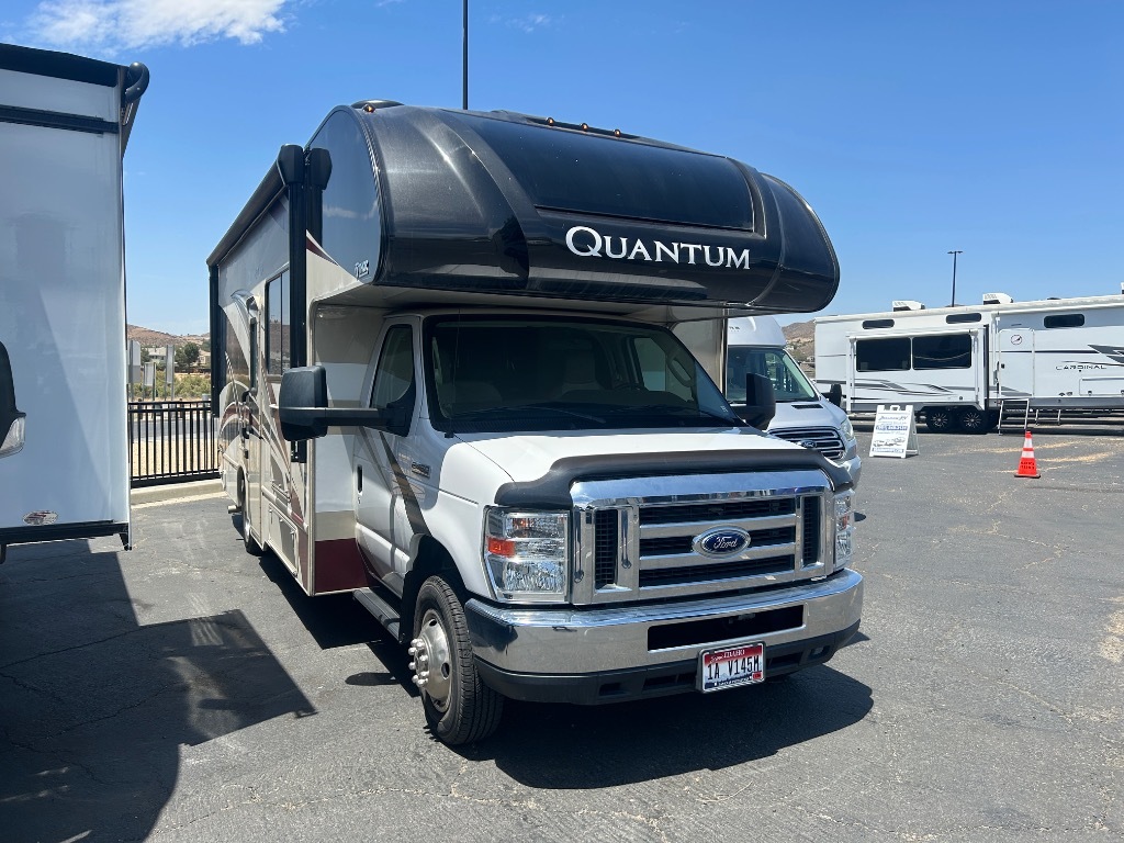 2020 Thor Motor Coach Quantum LH26 in beaumont CA