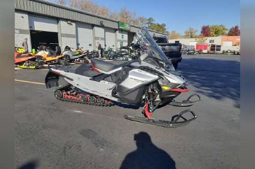 2024 Ski-Doo Renegade® X-RS® 900 ACE Turbo R Ice R. XT 1.25 Sho in big bend WI
