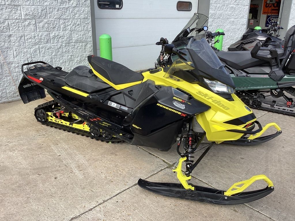 2022 Ski-Doo Renegade® X® Rotax® 600R E-TEC® Ice Rip XT 1.25 Bla in big bend WI