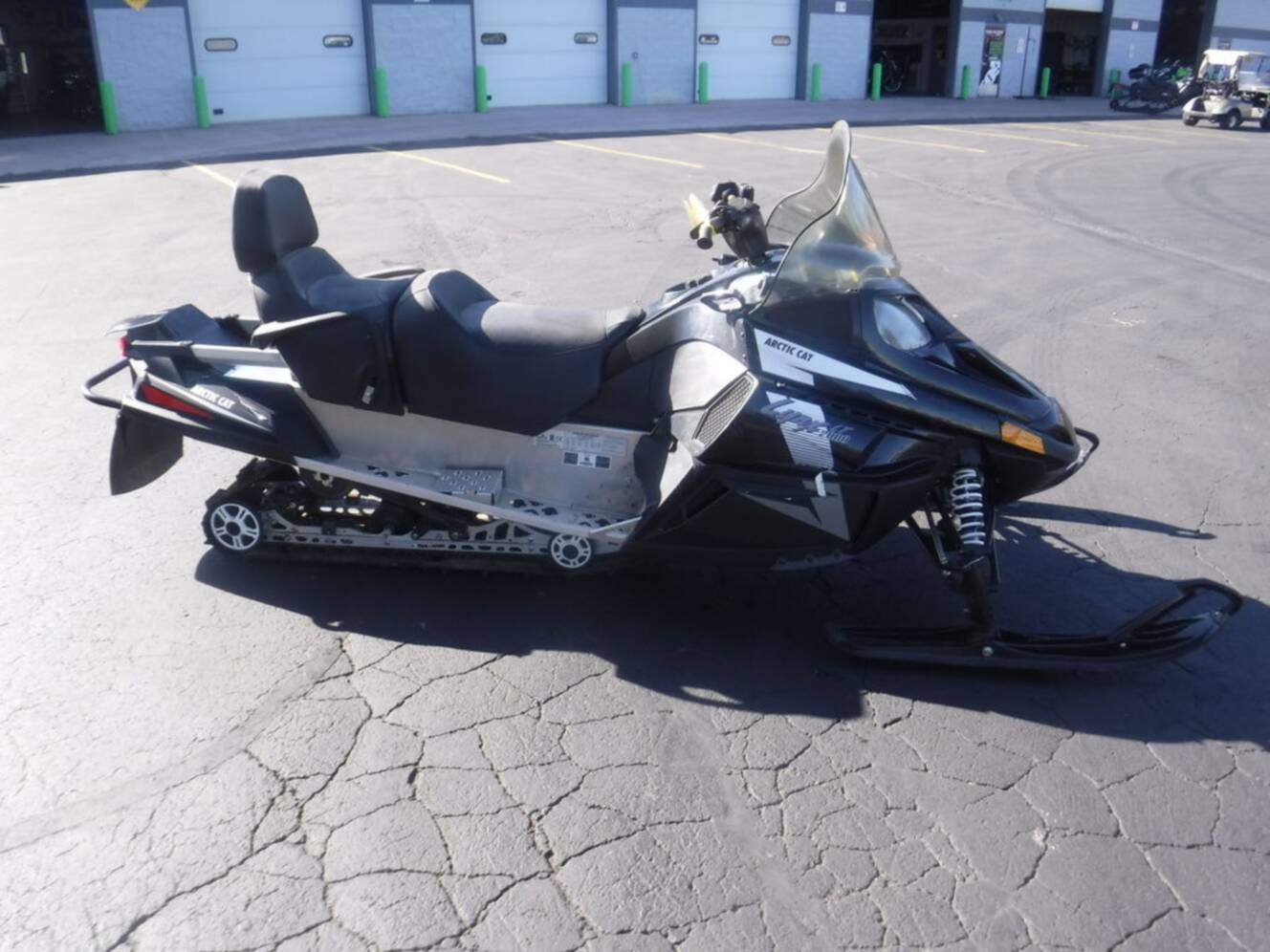 A photo of this 2017 Arctic Cat® LYNX 2000 LT ES