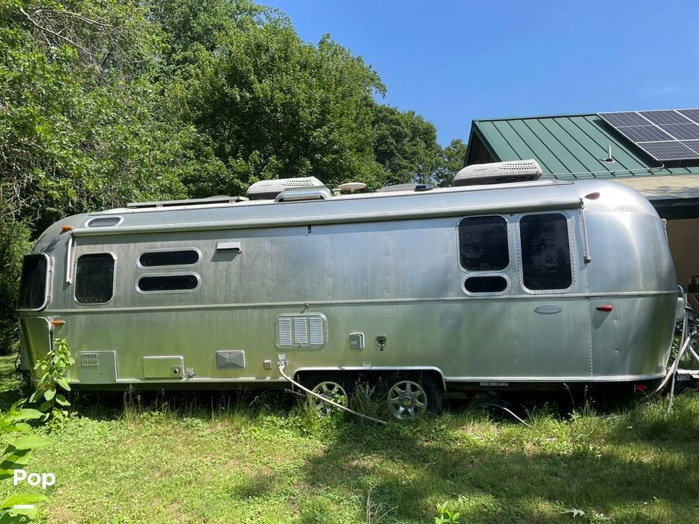 2018 Airstream Flying Cloud 28RBQ in chestertown MD
