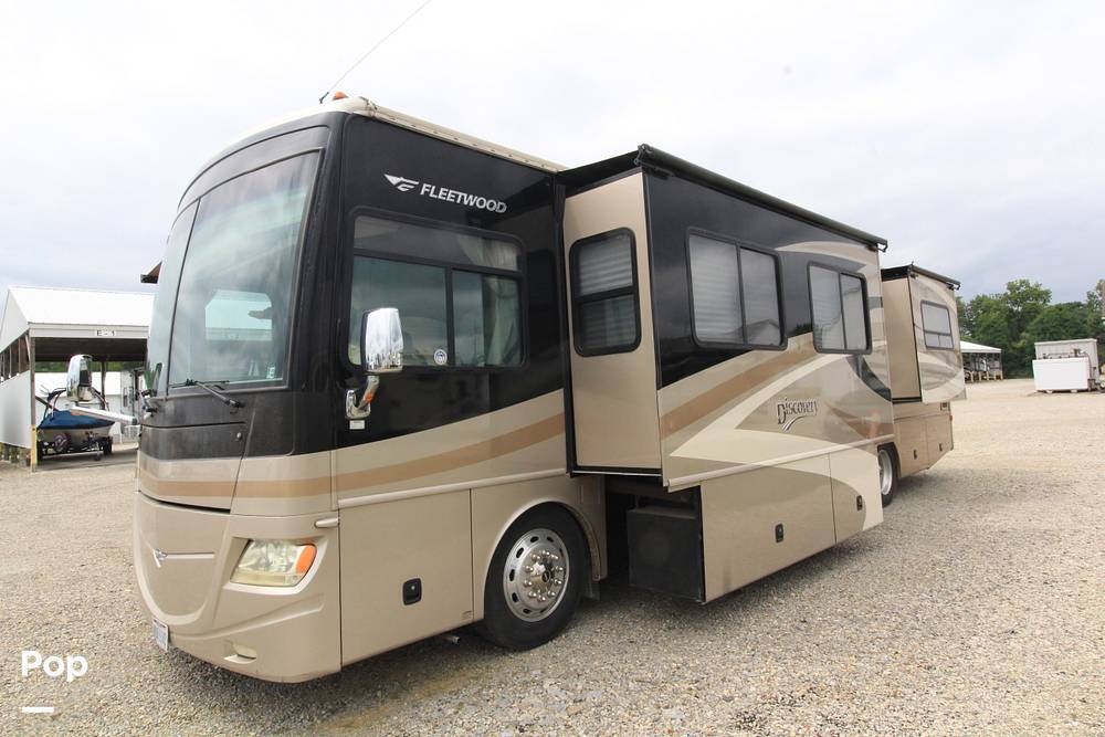 2007 Fleetwood Discovery 39S in maineville OH