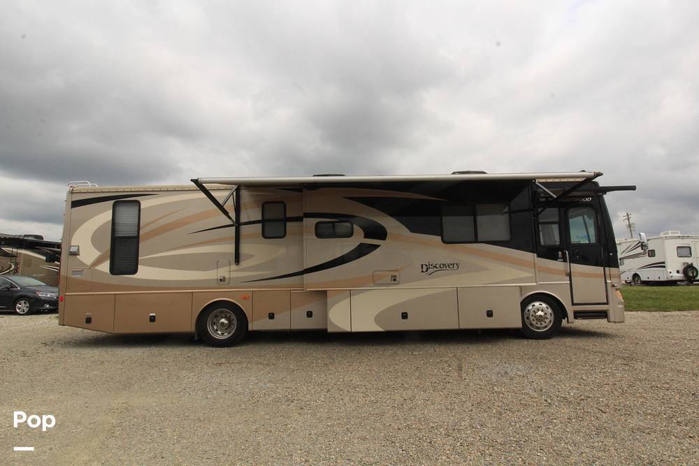 2007 Fleetwood Discovery 39S in maineville OH