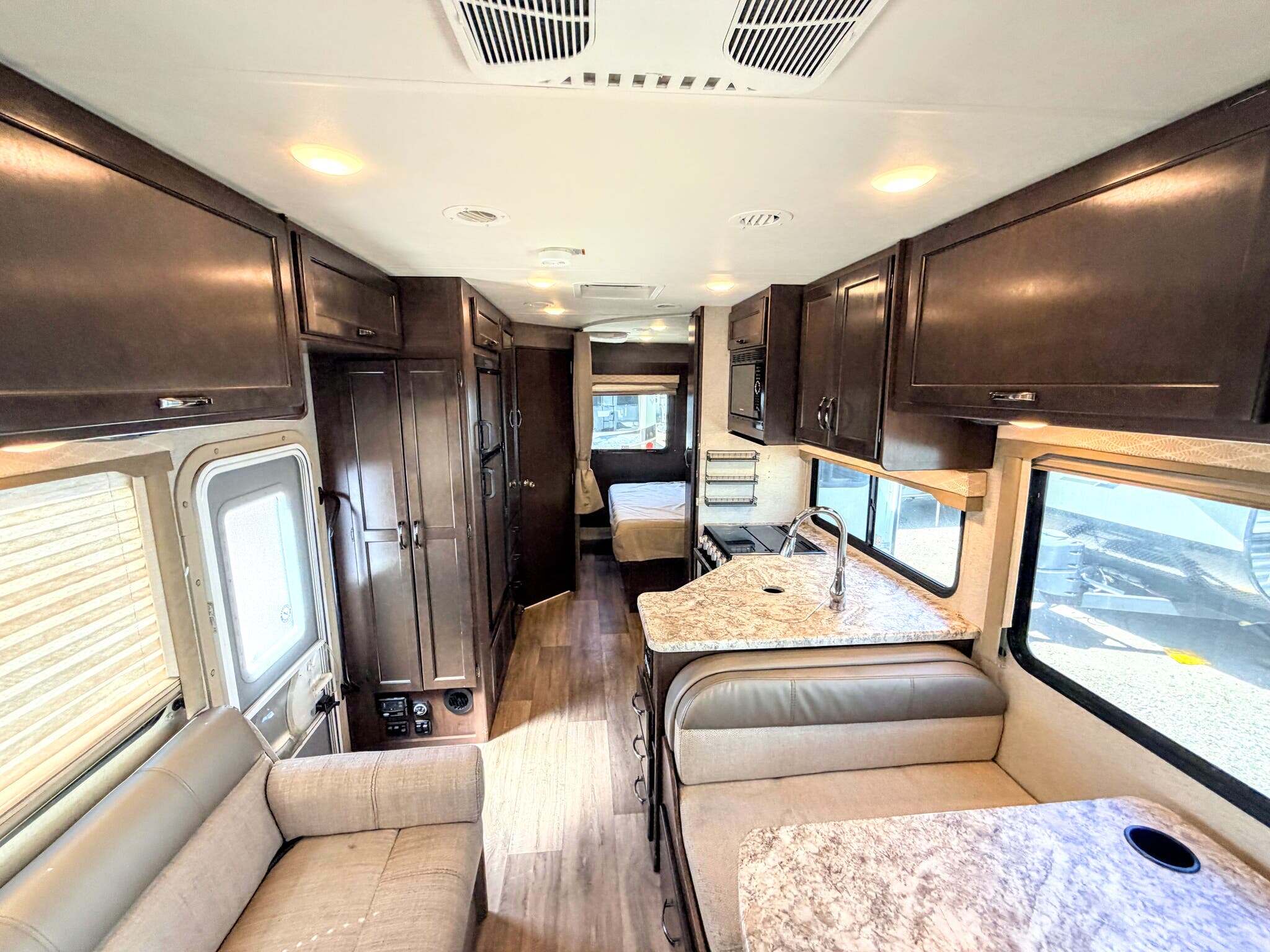 2020 Thor Motor Coach Freedom Elite 26HE in mesa AZ