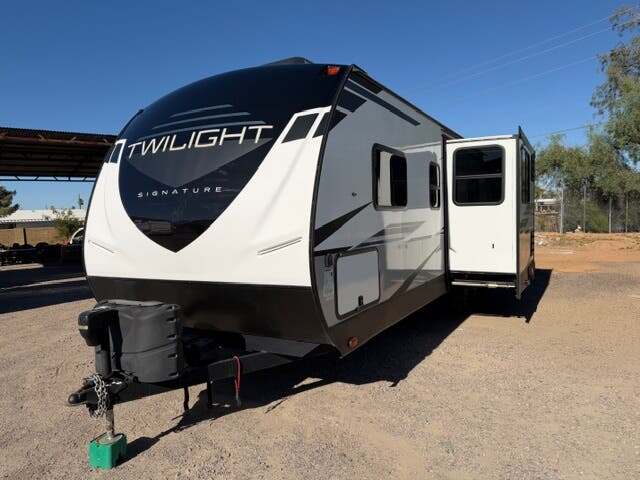 2022 Cruiser Rv Twilight Signature RV