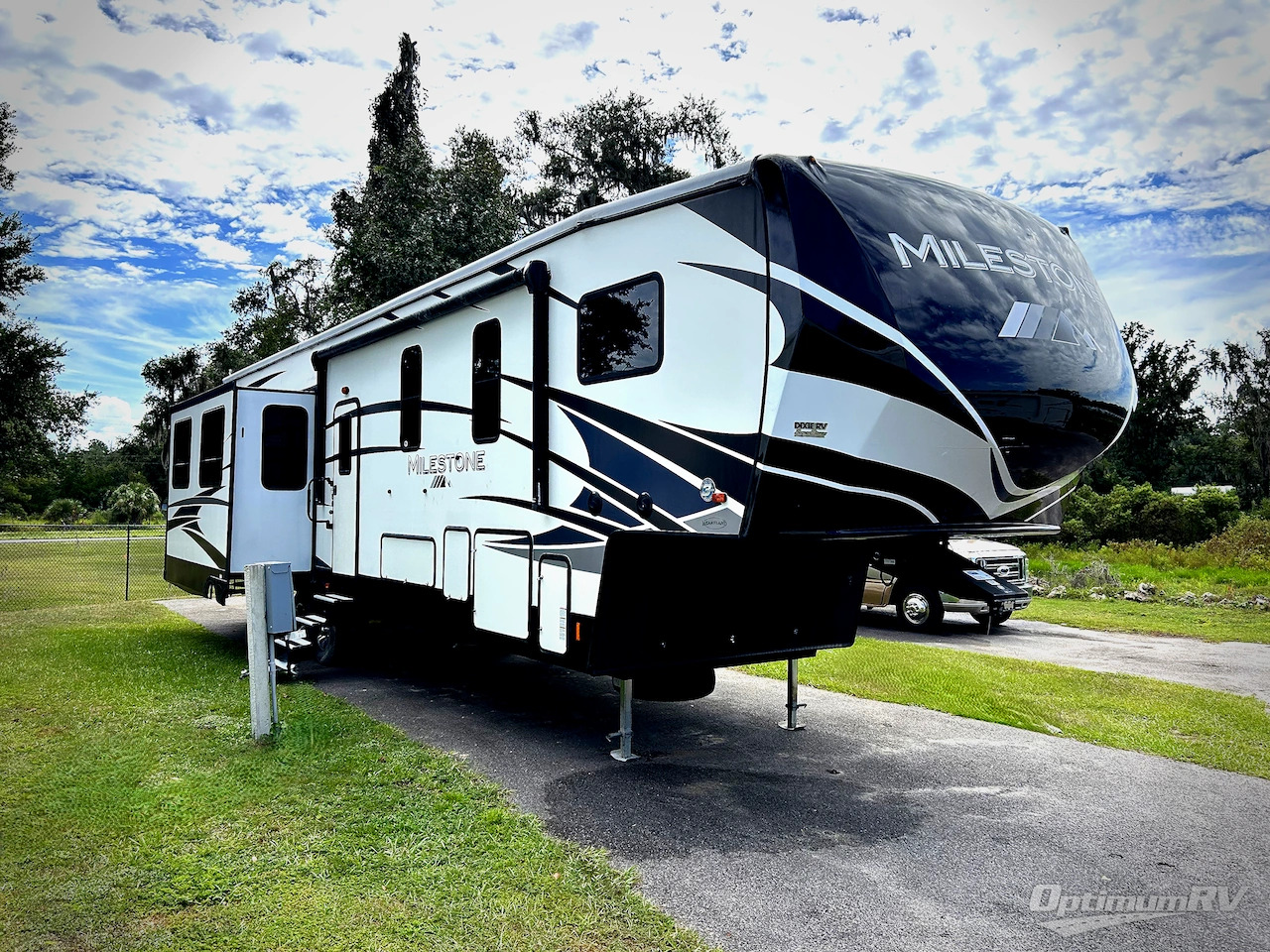 2019 Heartland Milestone 377MB in ocala FL
