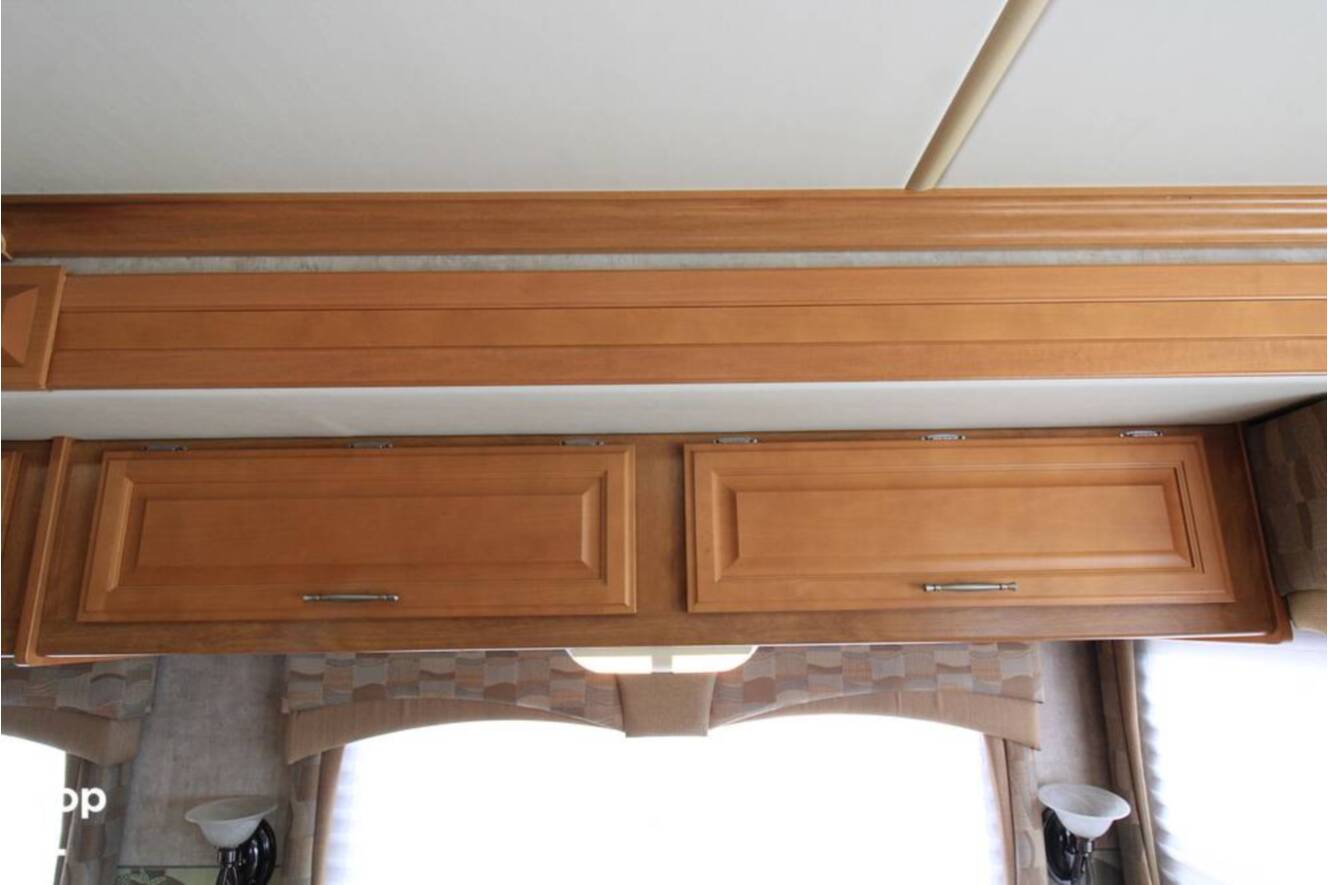 A photo of this 2007 Fleetwood Discovery 39S