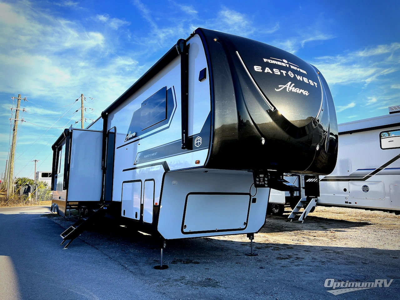 2026 East To West Ahara 385DS RV