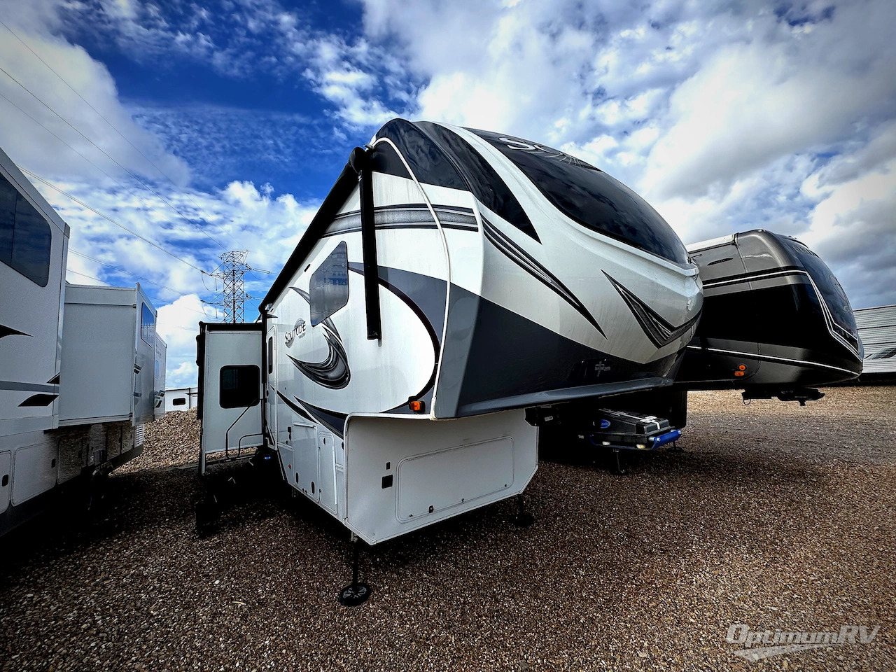 2022 Grand Design Solitude 345GK R in robstown TX