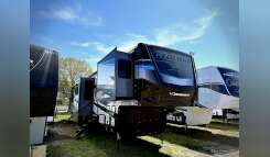 2025 Heartland Cyclone 4008 RV