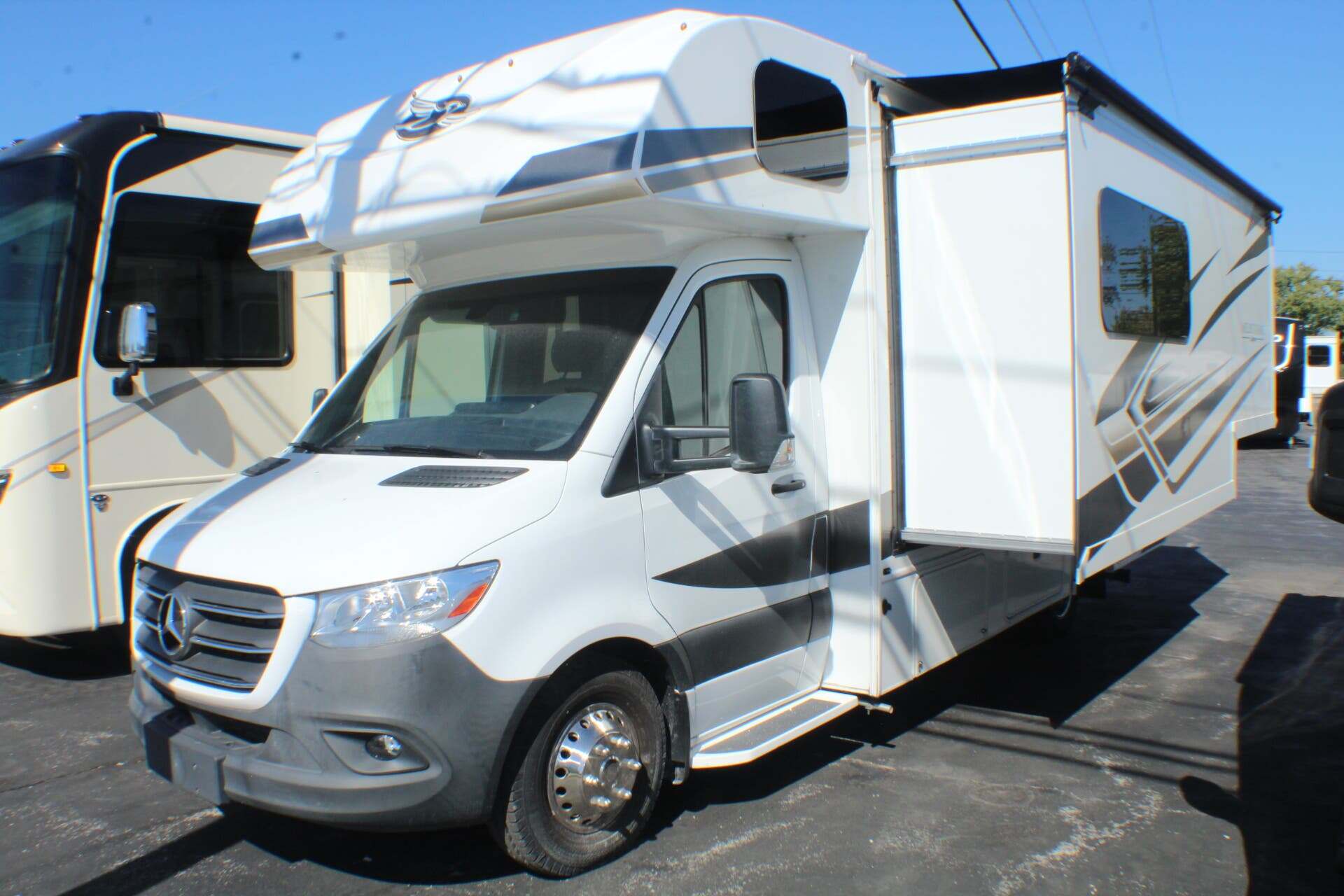 2023 Jayco Melbourne 24L RV