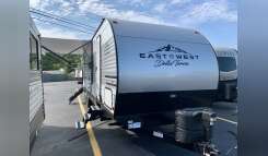 2023 East To West Della Terra 312BH RV